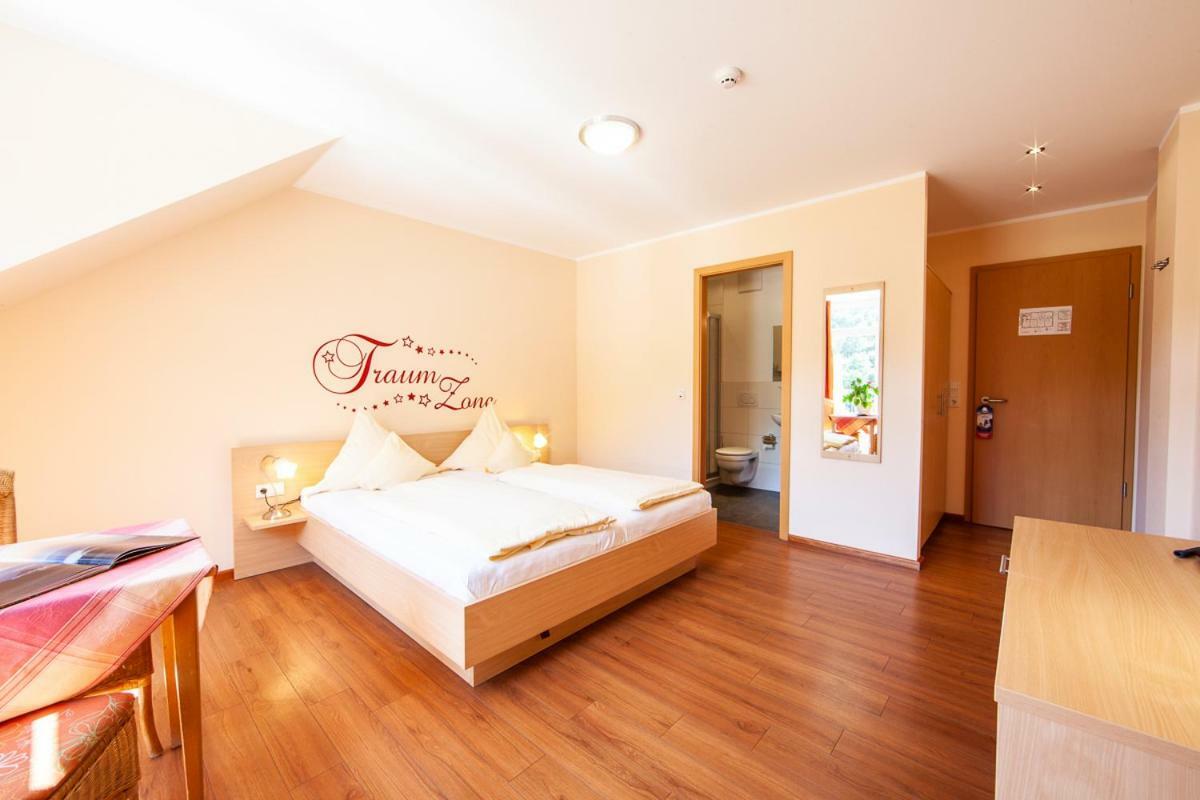Heidsmuehle Hotel Мандершайд Екстериор снимка